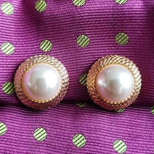 Vintage Napier clip earrings white faux pearl gold tone
